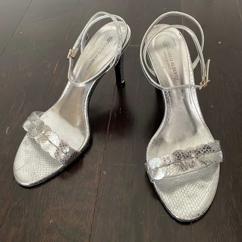 Carlo Alberto silver snakeskin print  leather ankle strap heels size 8